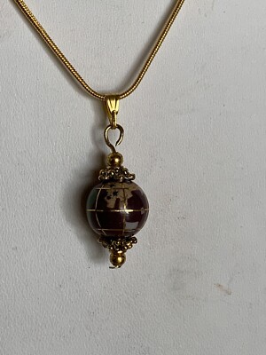 HUGE SALE * VINTAGE RUBY AGATE GEMSTONE INTARSIA GLOBE PENDANT W/ 18  CHAIN.g