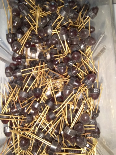 LOT OF 10* LED, FLV102, FAIRCHILD, Visible Lamp, RED Diffused, 50 mA, Gold Leads