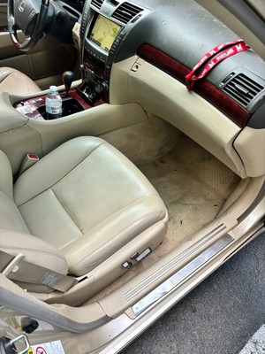 image 4 of interior