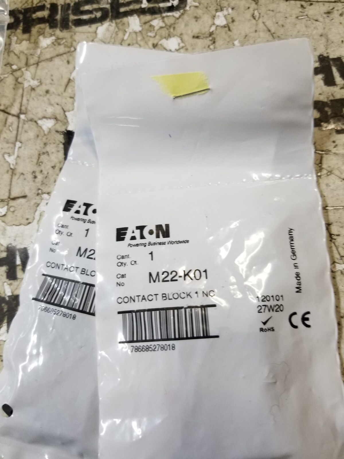 LOT OF 2 PC - M22-K01  Contact Block, 4 A, 500 V, 1 Pole, M22 Series, Screw, 1NC - Picture 1 of 2