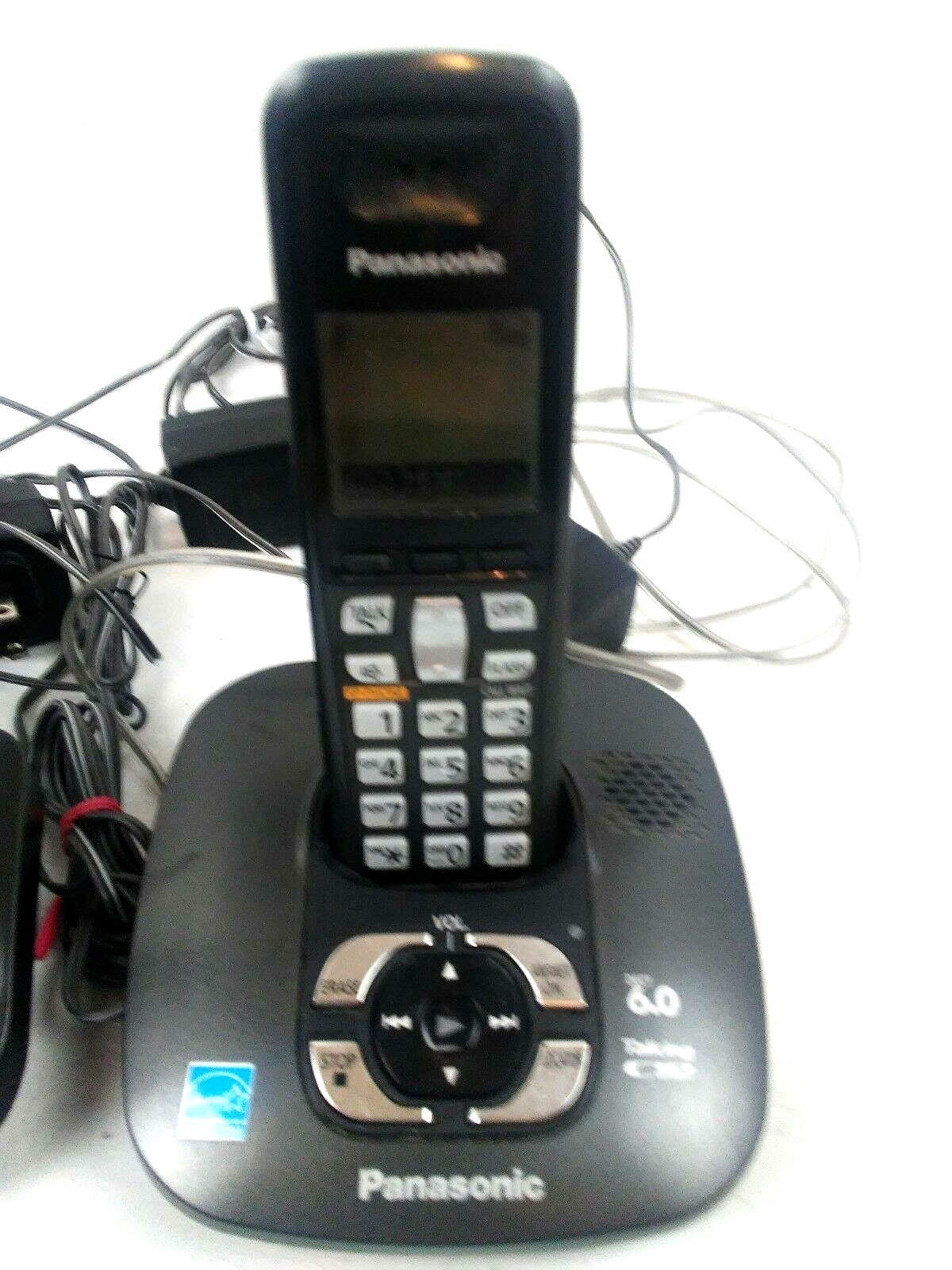 Panasonic KX-TG6431 Expandable Phone System DECT6.0, w/ 4 Handsets KX-TGA641