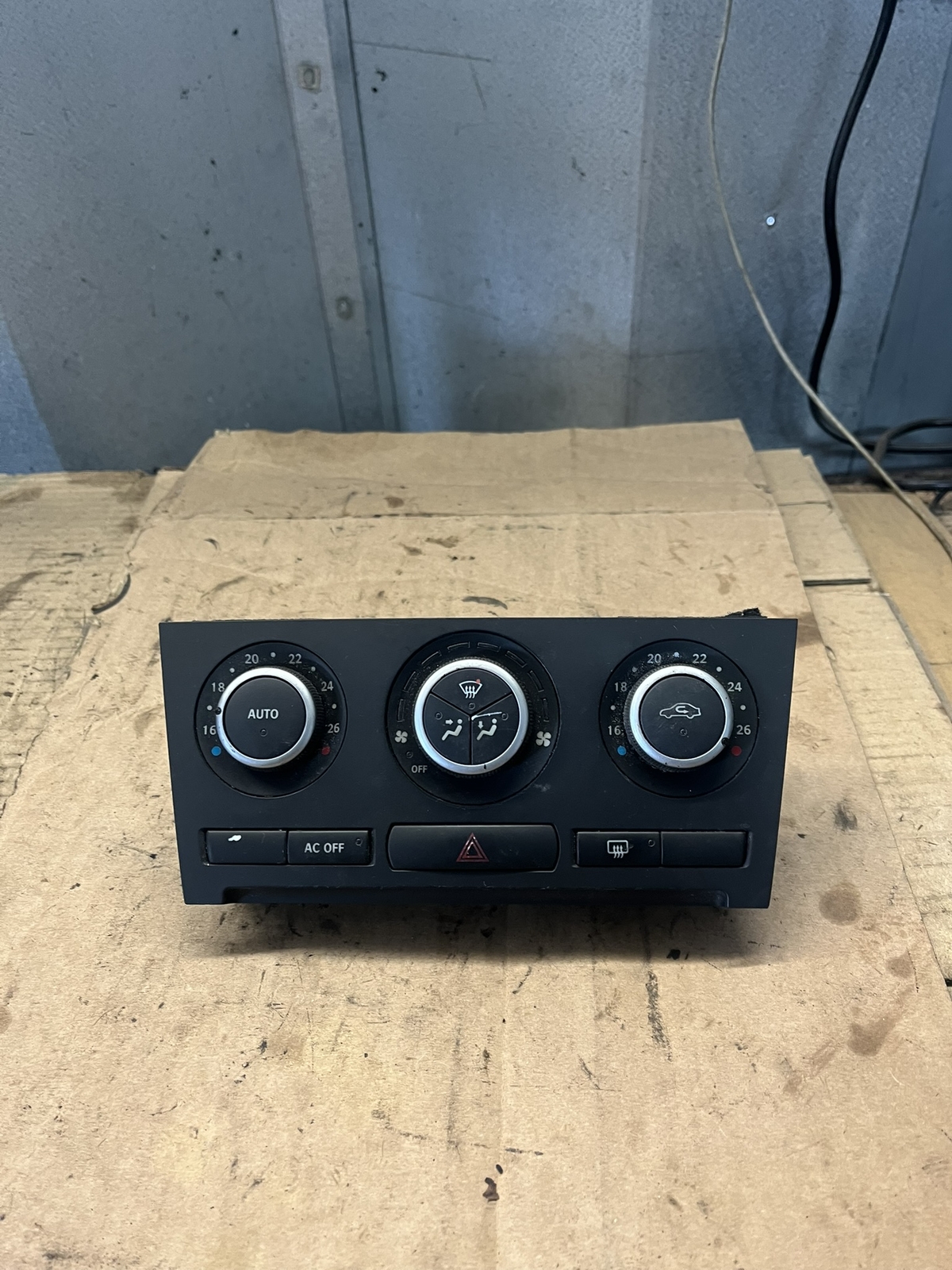 Saab 9-3 2006-2011 - A/C Climate Heater Control Unit Panel Module 12772891