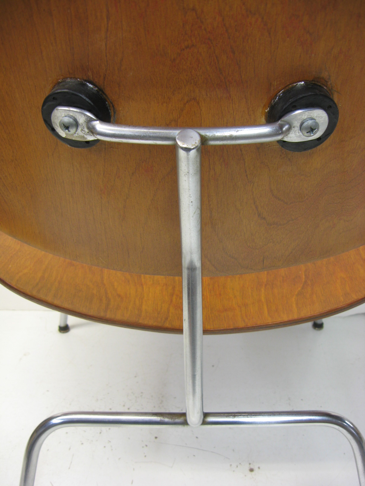 EARLY EAMES HERMAN MILLER LCM CHAIR- RARE  MOUNTS-DOMES OF SILENCE-ZEELAND LABEL