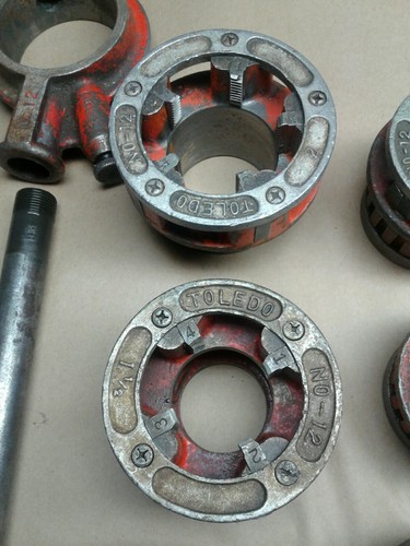 Toledo Pipe Threader Ratchet  & die No12 , 2
