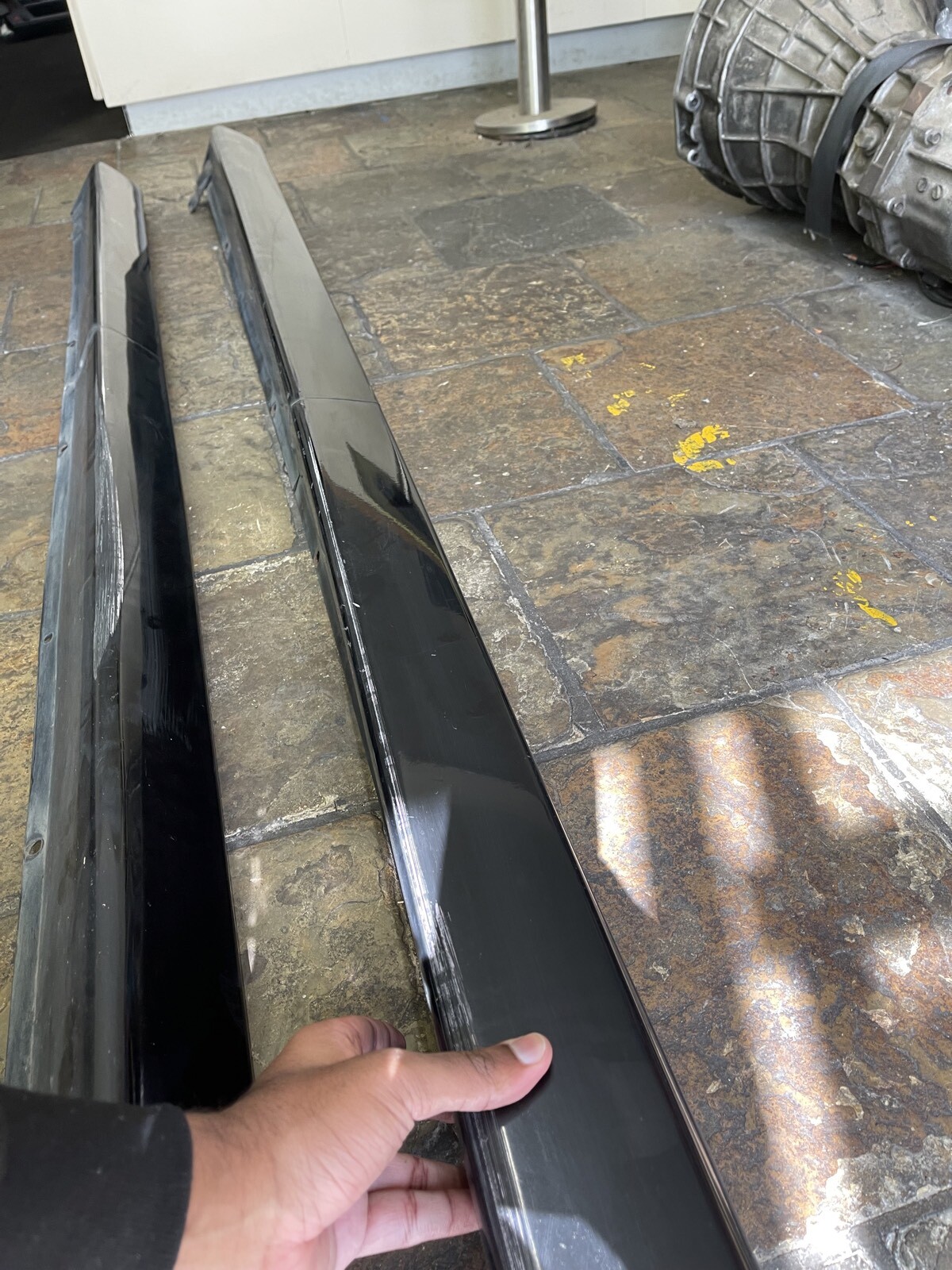 0 Nissan CUBE Z11 FACTORY SIDE SKIRTS L AND R image 3