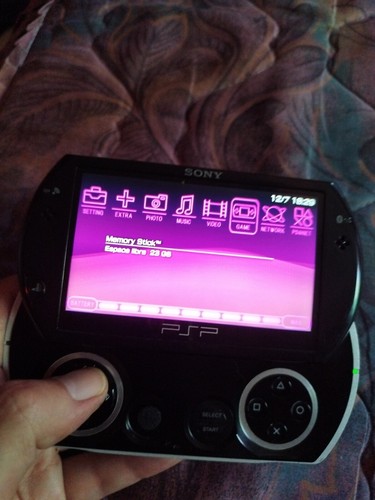 PlayStation Portable - 送料込SONY PSPgo+8gbカード Amazon | SONY メモリースティック マイクロ M2 8GB PSPgo対応