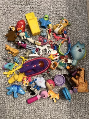 MIXED RANDOM TOYS LOT ACTION FIGURES,DOLLS,ANIMALS,FIGET,PLUSHES ETC.# 7