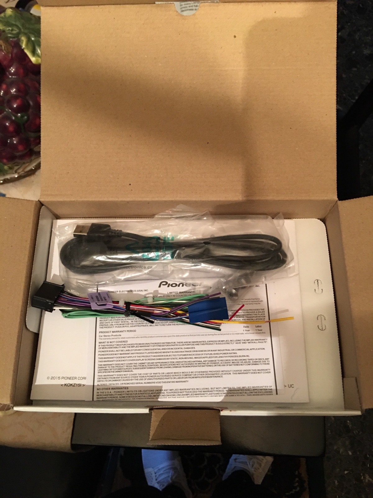 AVH-180DVD Pioneer 6’2 inch screen Black Aux, USB, DVD IPhone compatible.