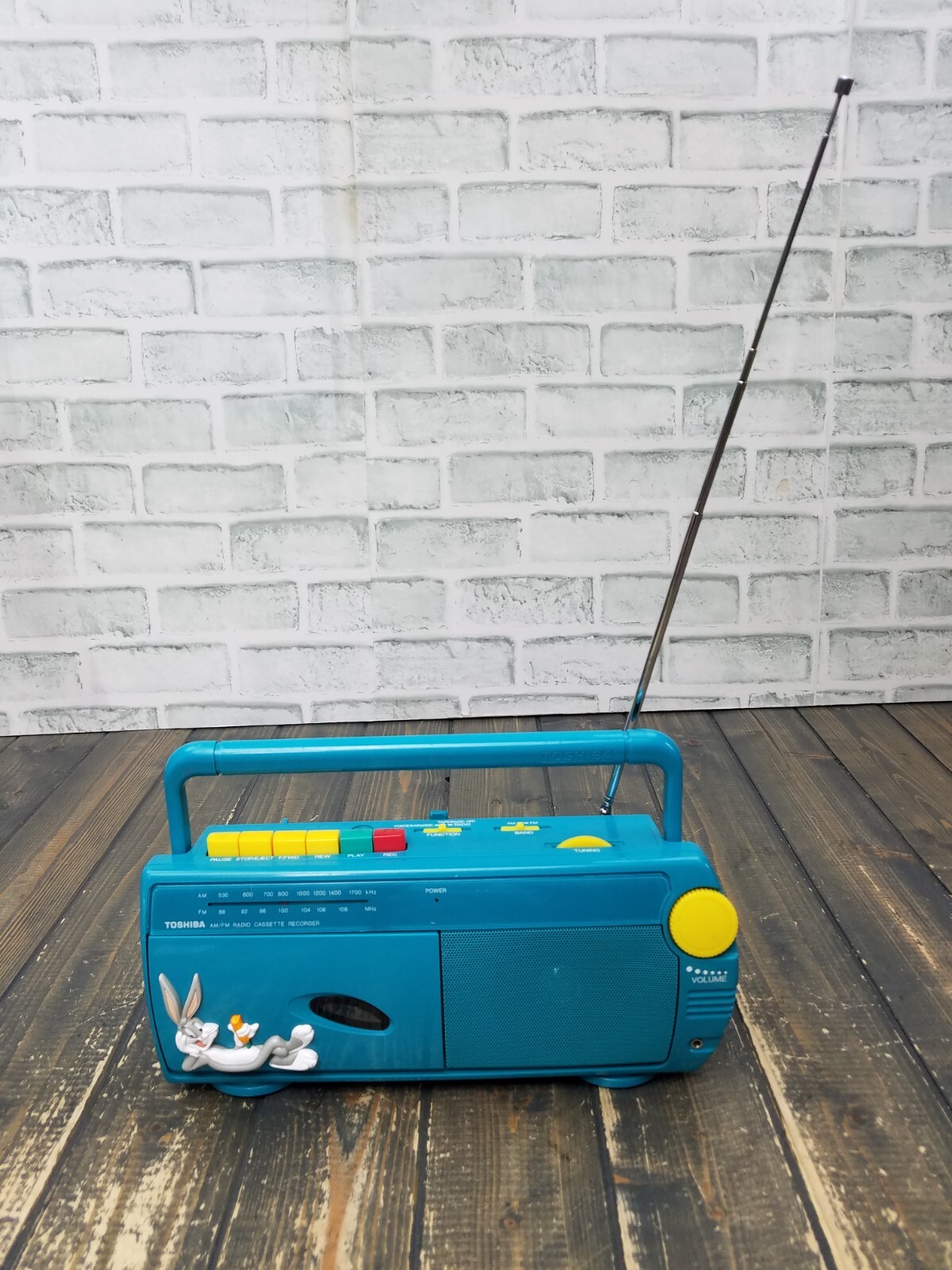 1995 Warner Bros Toshiba Bugs Bunny Looney Tunes Radio