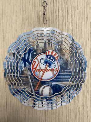NEWYORK YANKEES Inspired 8 Inch METAL WIND-GARDEN Spinner With Spin Clip