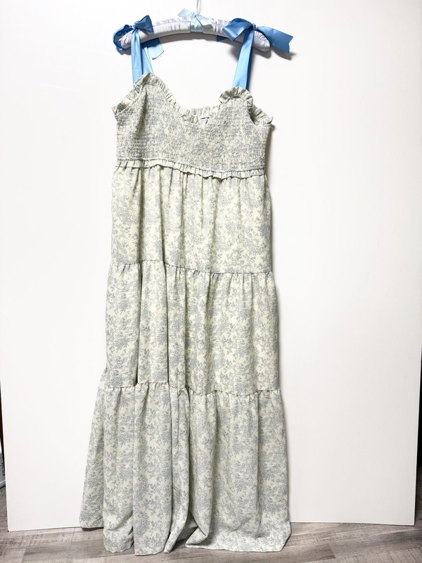 Chic Soul Tiered Maxi Dress Size 1X Blue Floral Smocked Cottagecore Coastal
