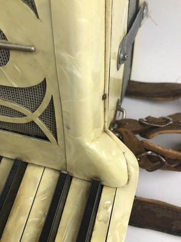 Vintage Antique Carena Accordian- Lot 979