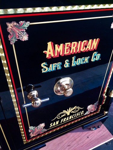 Free Shipping.. Antique Halls floor safe in Restored condition. Awesome Colors!