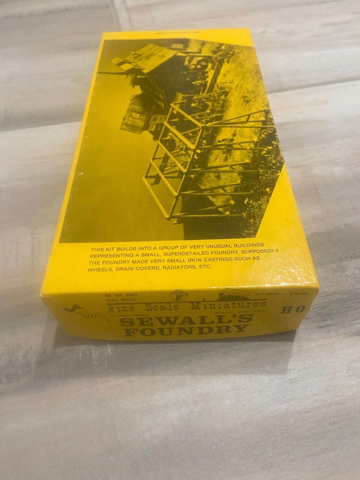 Fine Scale Miniatures HO Scale Seawall's Foundry Laser-Cut Building kit #225 Fine Scale Miniatures HO Scale Seawall's Foundry Laser-Cut Building kit #225