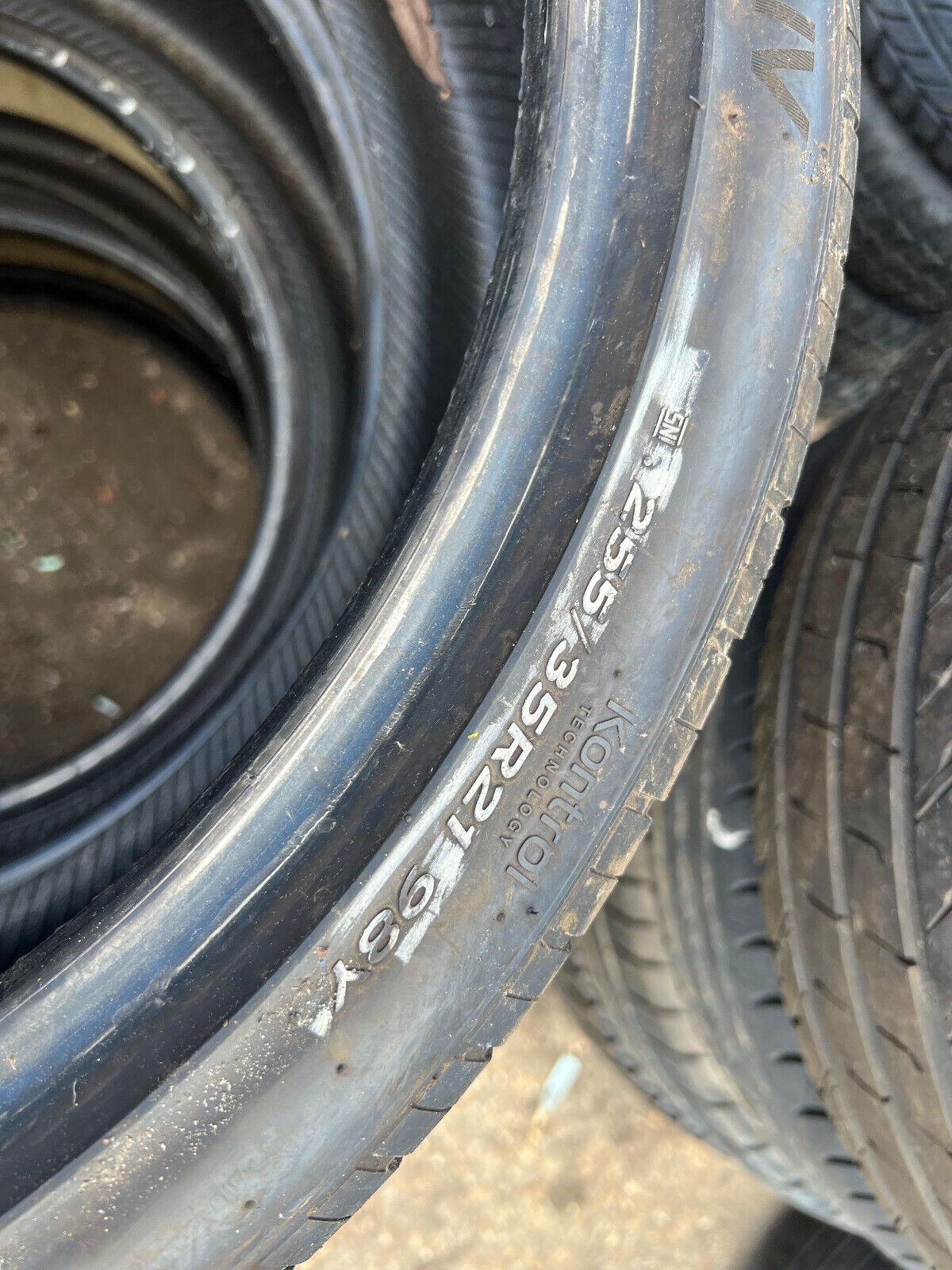 255 35 21 Hankook, Ventus S1 Evo 3 SUV, 98Y, x1 Single 7.0mm  (F1_tyres) YD021