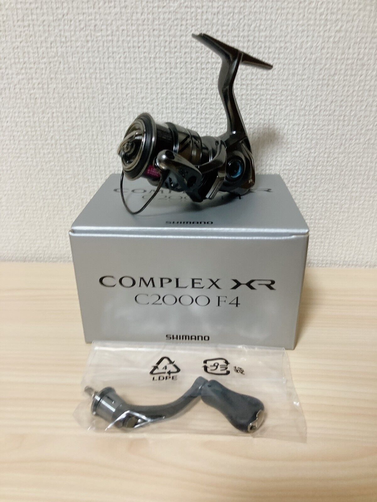 シマノ コンプレックスXR C2000 F4 HG|リール シマノ コンプレックスXR C2000 F4 HG|リール