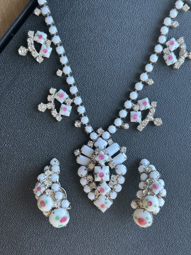 Vintage KRAMER, JULIANA D&E Rose Milk Glass Rhinestone