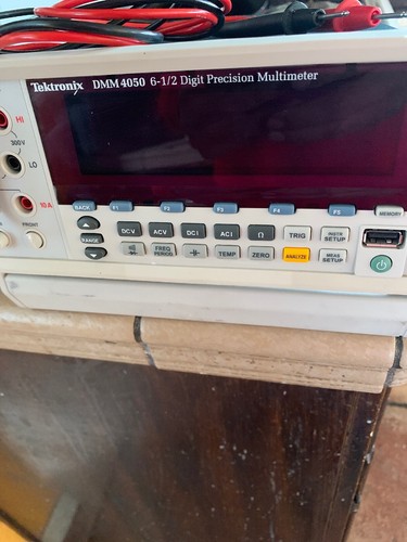 Tektronix DMM4050 Bench Digital Multimeter True RMS Range, 1 kV, 10 A, 6.5