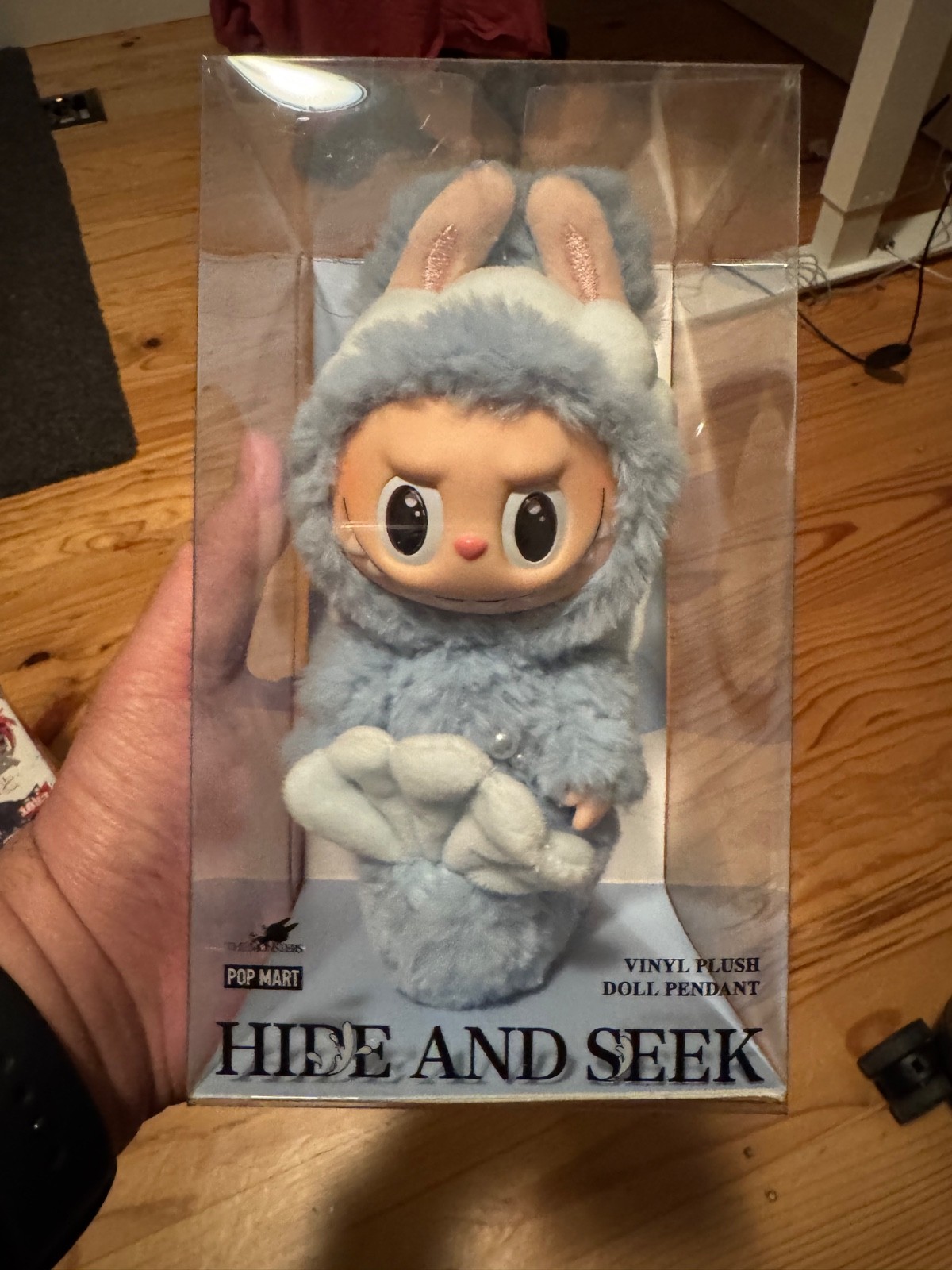 LABUBU HIDE AND SEEK IN SINGAPORE SERIES - Vinyl Plush Doll