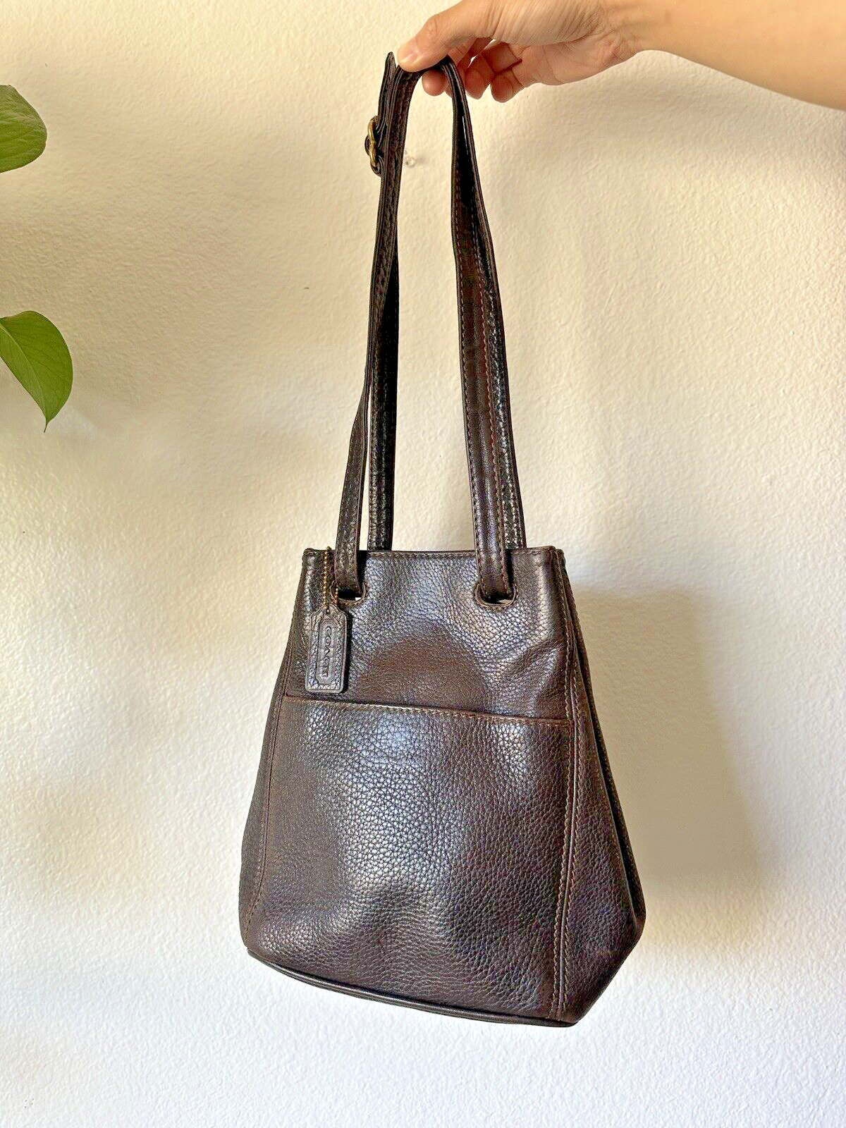 Chocolate coach purse 2025