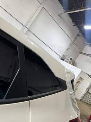 21 22 23 24 KIA SELTOS Rear Quarter Window Glass Driver Left