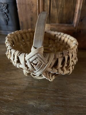 Vintage Buttocks Basket Woven Reed 5 