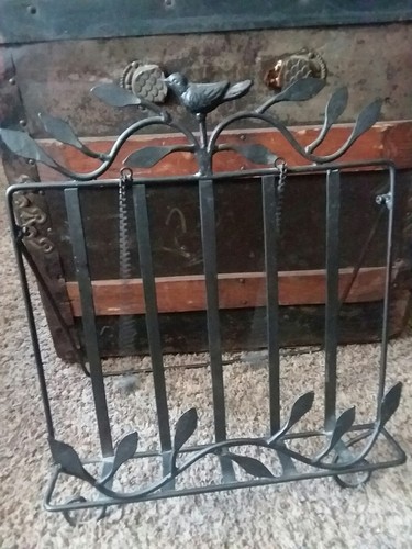 Metal Bird Cookbook Book Holder Tablet Stand Display Easel Counter Top Kitchen