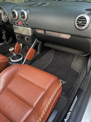 image 12 of interior