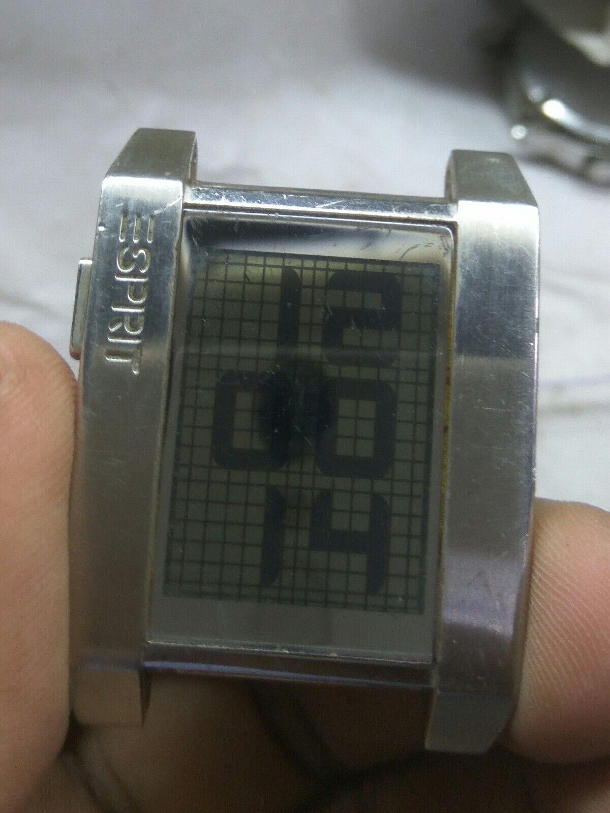 USED ESPRIT 805 DIGITAL MEN'S WATCH FOR PARTS & REPAIRS USED USED ESPRIT 805 DIGITAL MEN'S WATCH FOR PARTS & REPAIRS USED