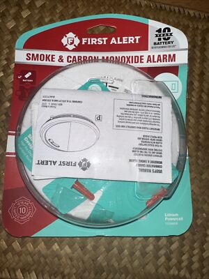 First Alert Smoke Detector and Carbon Monoxide Detectors Alarm