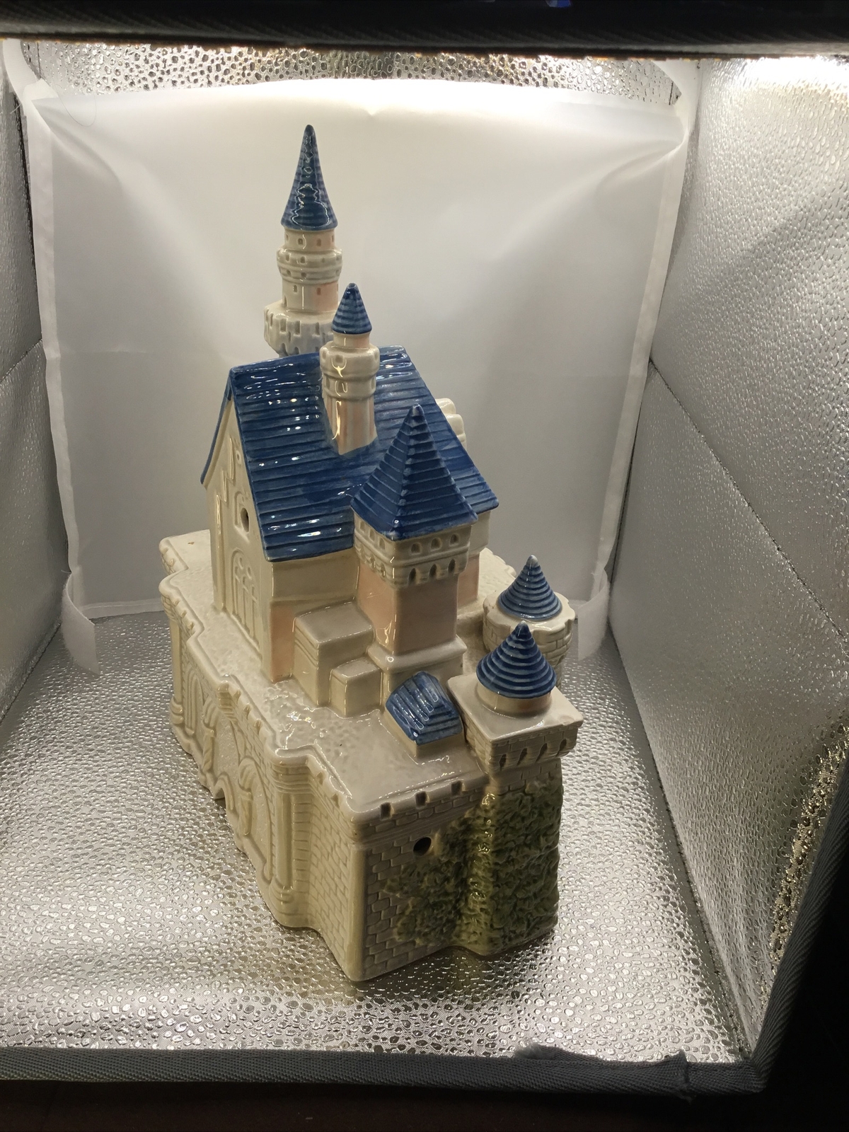 VNTG Cinderella Castle Sears Disney Magic Christmas Village Porcelain Collection