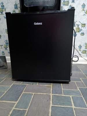 Galanz 1.7 CU.ft Compact Refrigerator - Black