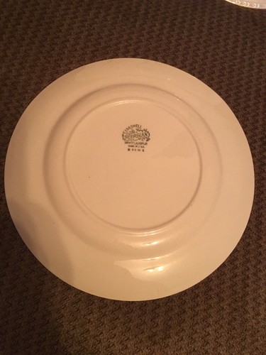 4 Homer Laughlin Eggshell Georgian Dinner 10” Plates B44N5 &  1 Bread Plate 6”