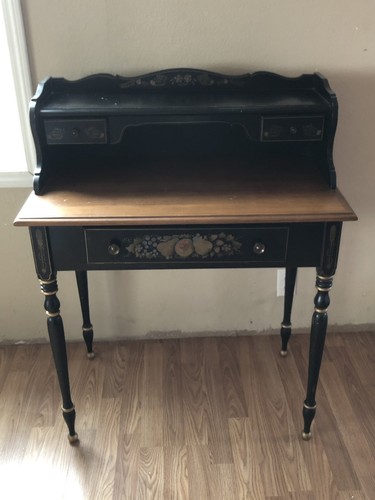 Vintage Ethan Allen Hitchcock Ladies Desk