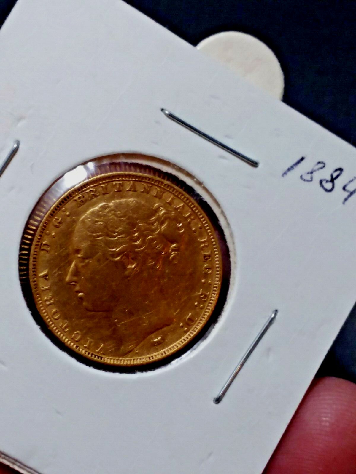 1884 M GOLD SOVEREIGN VICTORIA COIN