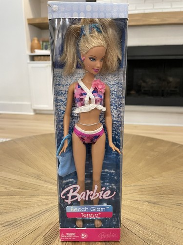 Year 2006 Barbie Beach Glam Pool Giftset L3785 with Caucasian Model SU –  JNL Trading