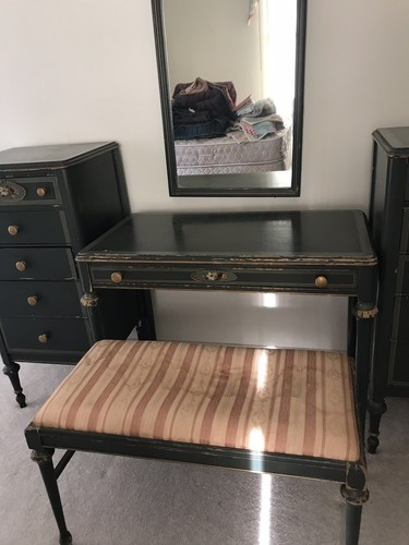 ANTIQUE SLIGH   6 Piece dresser Set