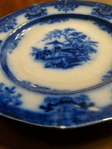 Flow Blue English Staffordshire Davenport AMOY 7 1/4