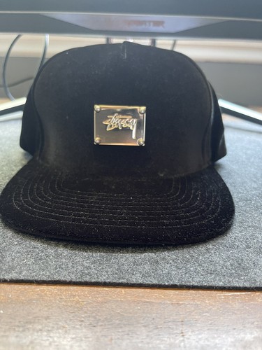 Vintage STUSSY Velvet Gold Plate Black Snapback Cap Y2K Velour Hat Vintage STUSSY Velvet Gold Plate Black Snapback Cap Y2K Velour Hat