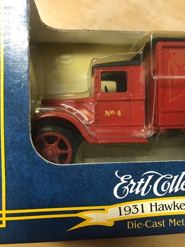 NEW IN BOX Ertl MADE USA 1931 New Holland Hawkeye Truck Bank 1/34