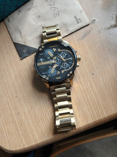 DIESEL DZ7333 ブラック イエロー　ばら売り希望の購入者 Diesel Dz7333 Mr. Daddy 2.0 Chronograph 57mm 腕時計