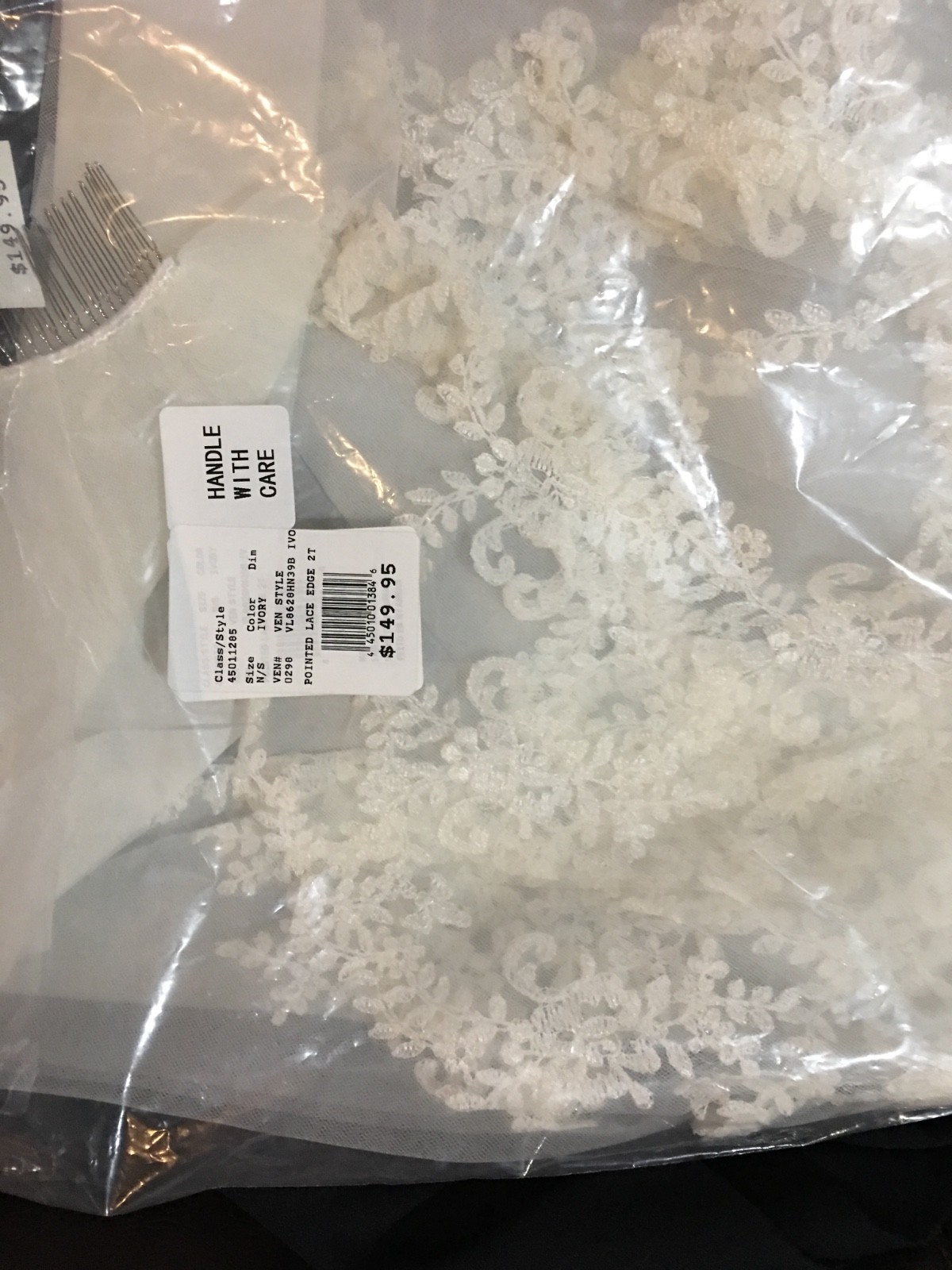 wedding veil ivory  with lace