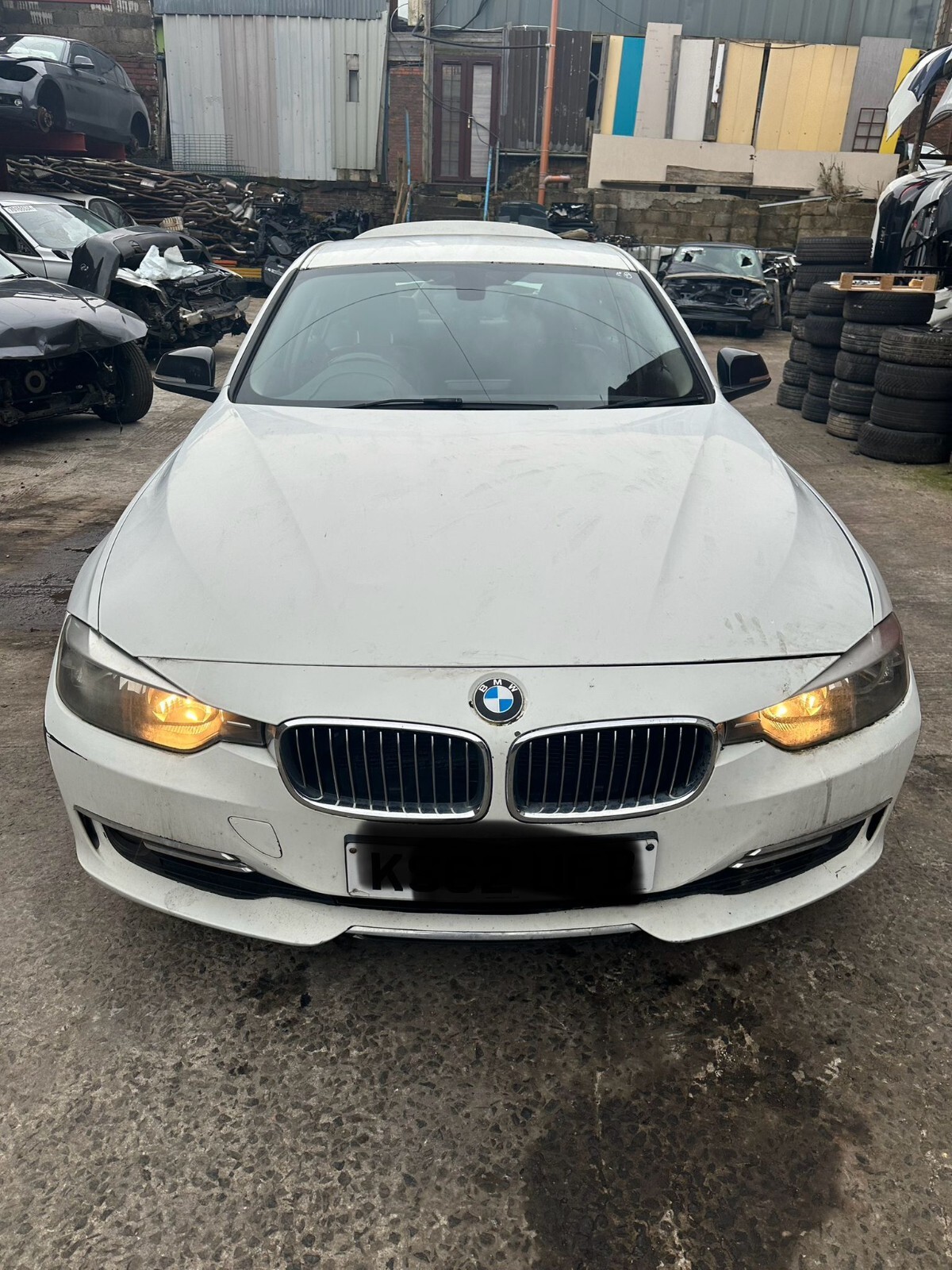 D BMWＦ30 Breaking BMW 3 Series F30 Luxury 320d 2013 2.0 Diesel 6