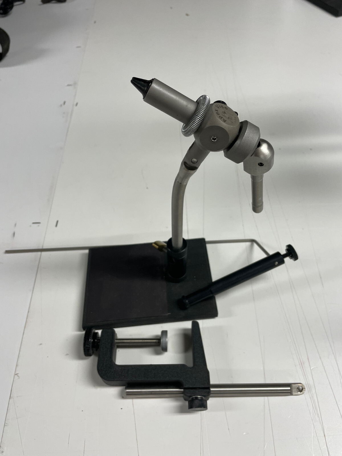 フィッシング ATLAS VISE フライタイイング用バイス