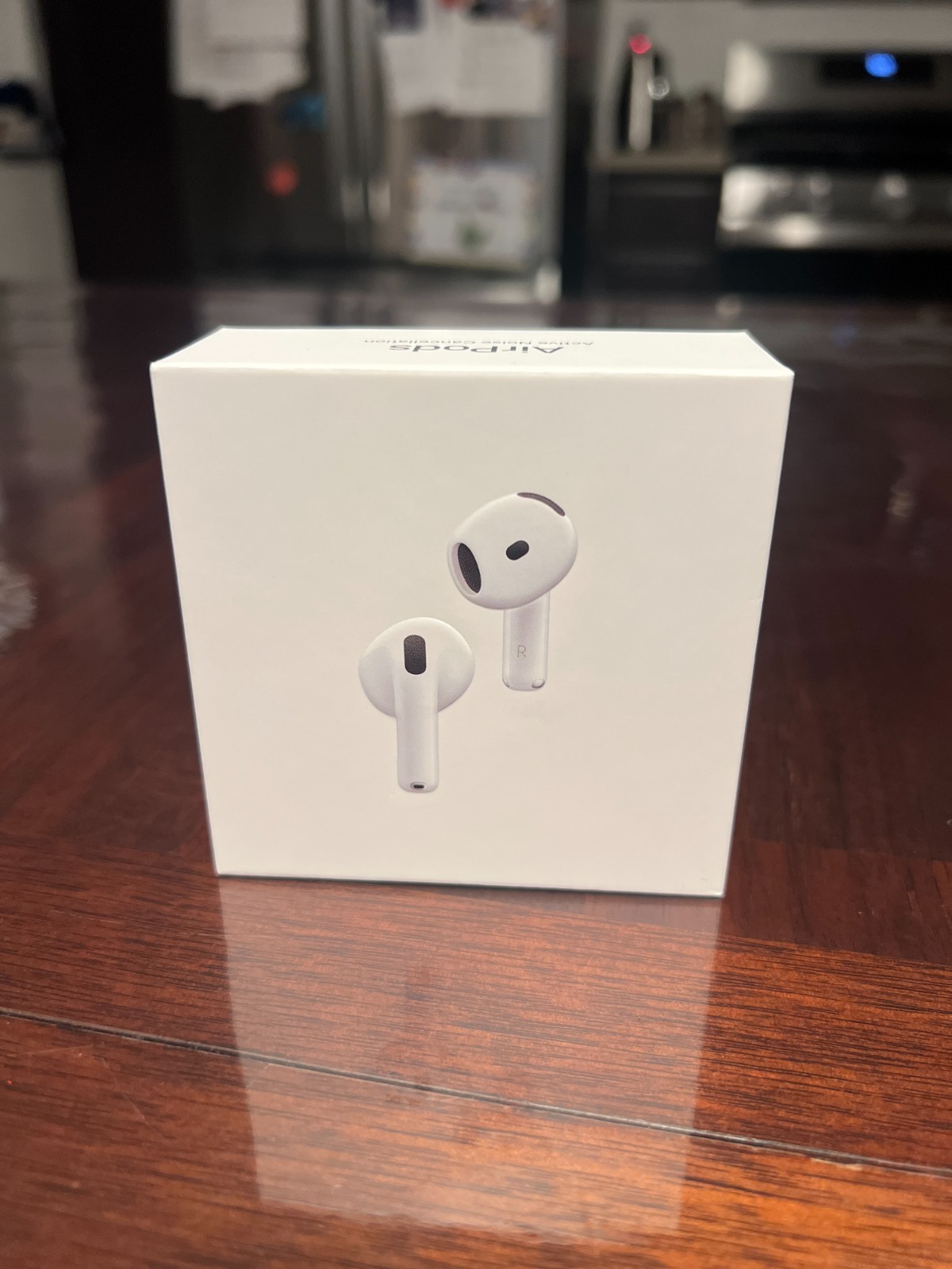 Apple AirPods 4 新品　未使用 AirPods 4を購入 - Apple（日本）