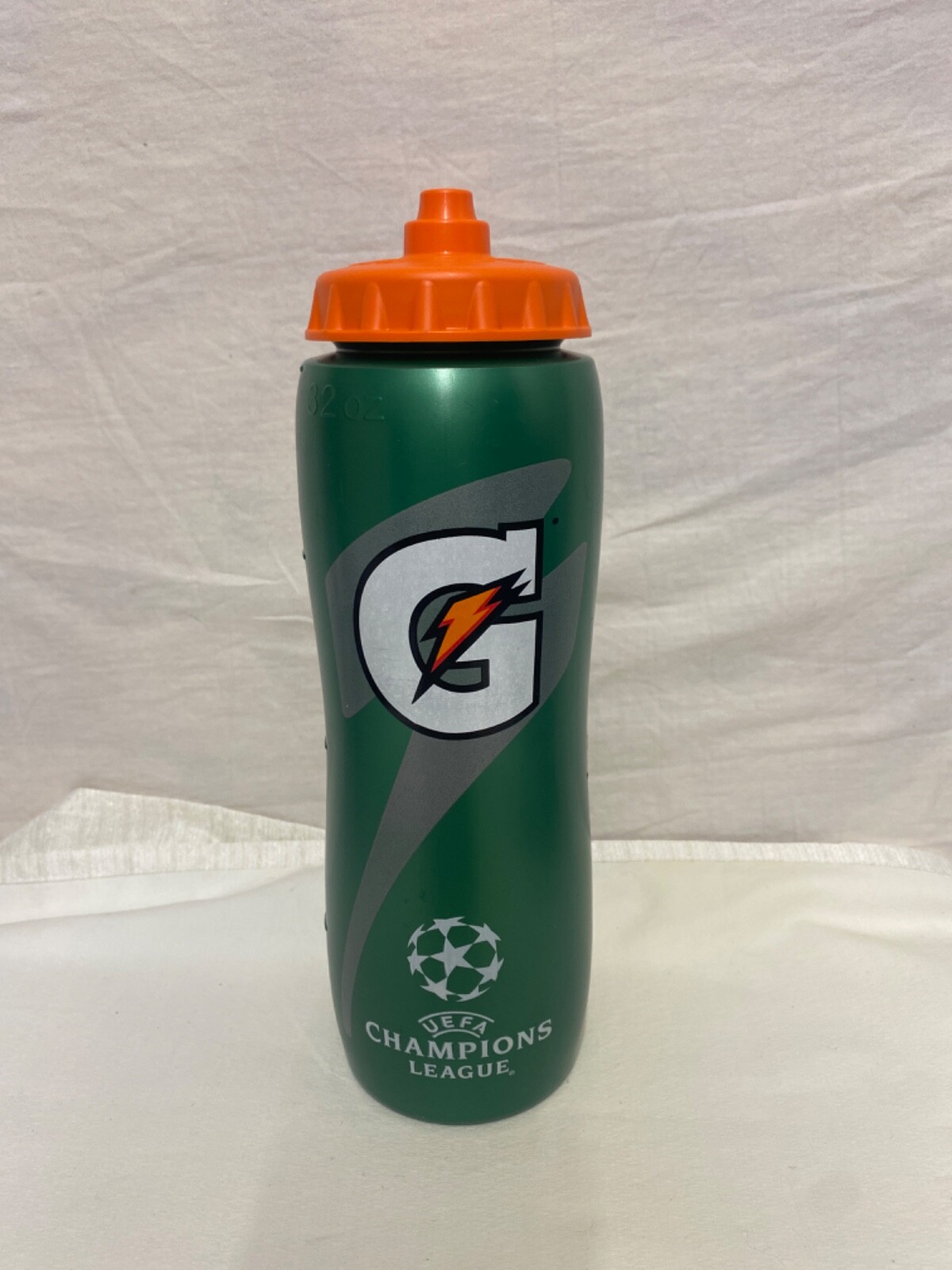 漆器杯 GG889 GATORADE Squeeze Sports Water Bottle UEFA Soccer CHAMPIONS