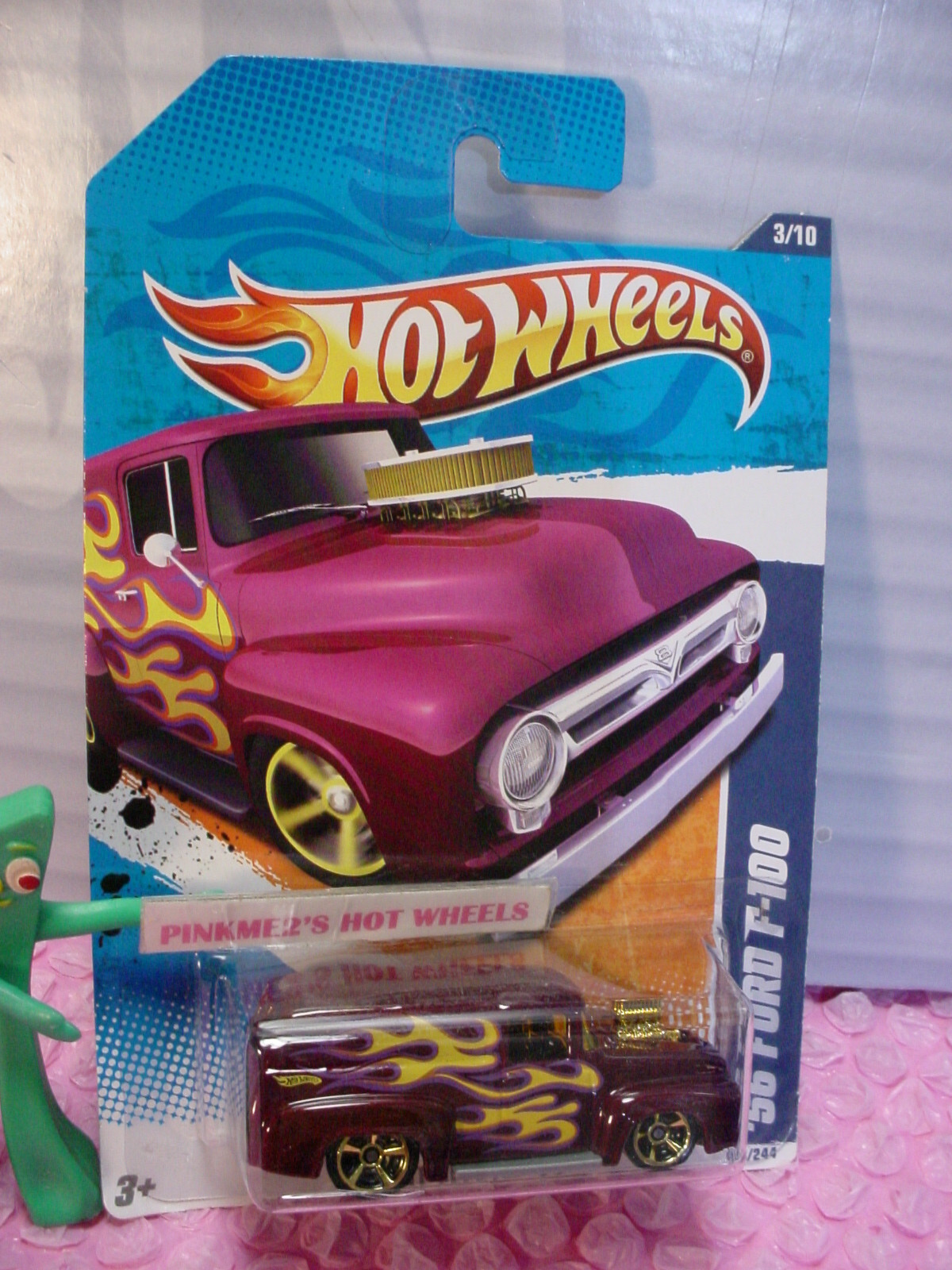 ミニカー Hot Wheels '56 Ford Panel Truck Amazon.com: 56 Ford Panel Truck Mattel Toy Store Blown Hot