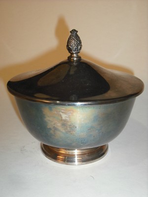 wm rogers paul revere silver plate sugar bowl with pineapple