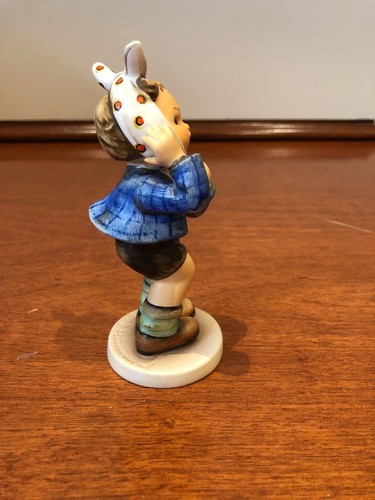 HUMMEL FIGURINE - BOY WITH TOOTHACHE - # 217 - TMK 6 - FREE SHIPPING