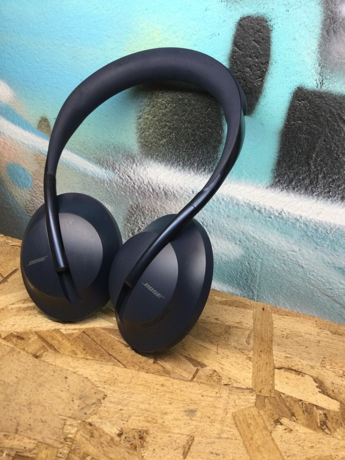 Bose ノイズキャンセリングヘッドホン 700 ネイビー Amazon.com: Bose Headphones 700, Noise Cancelling Bluetooth